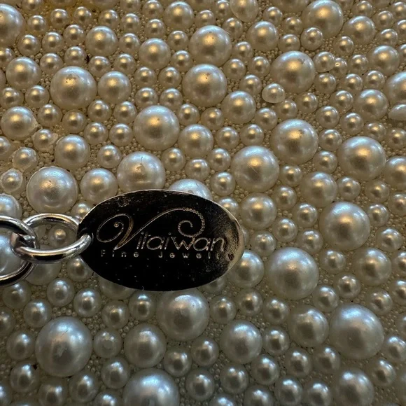 Vilaiwan Handcrafted Necklace​​